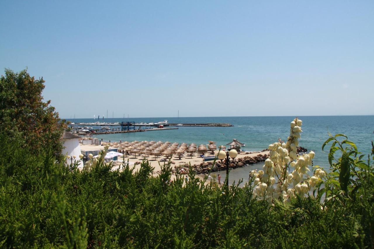 Bademite Apartments Sveti Vlas Exterior photo