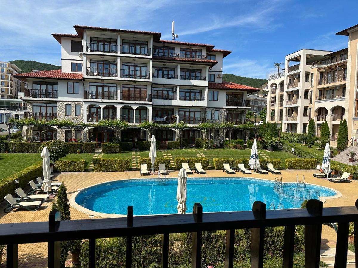 Bademite Apartments Sveti Vlas Exterior photo